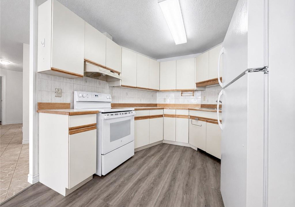 24-marilyn-drive-guelph-ontario-40862808
