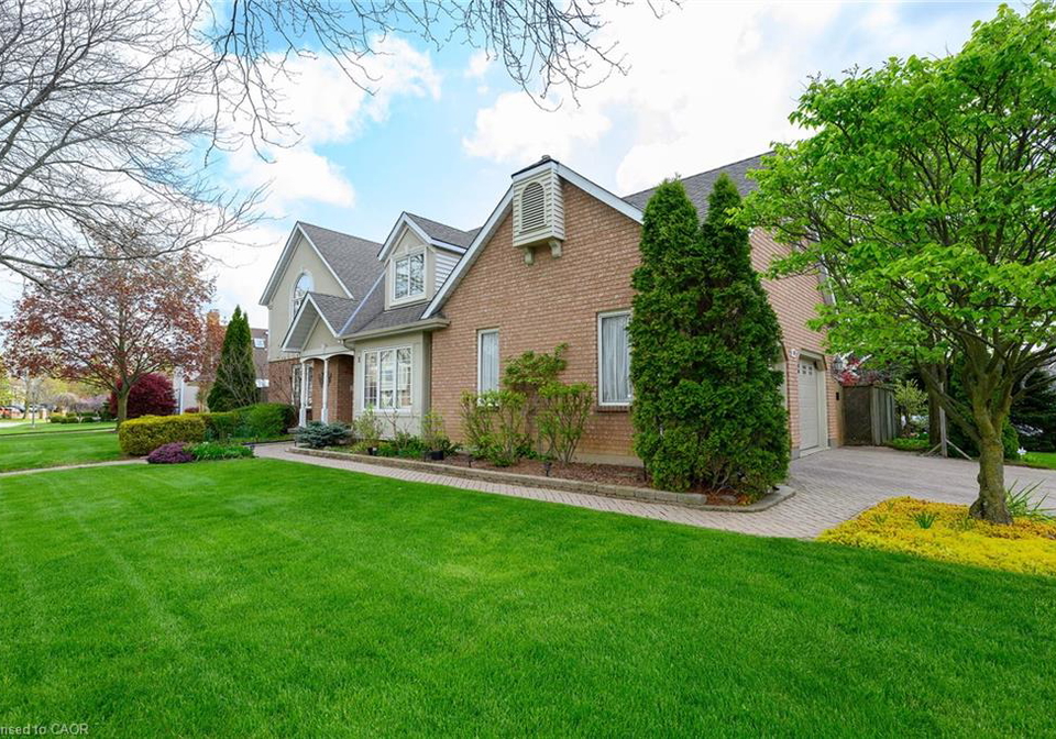 1-captain-tenbrock-terrace-st-catharines-ontario-40862846