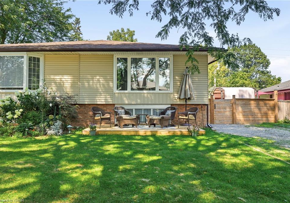 3-glengrove-avenue-grimsby-ontario-40862874