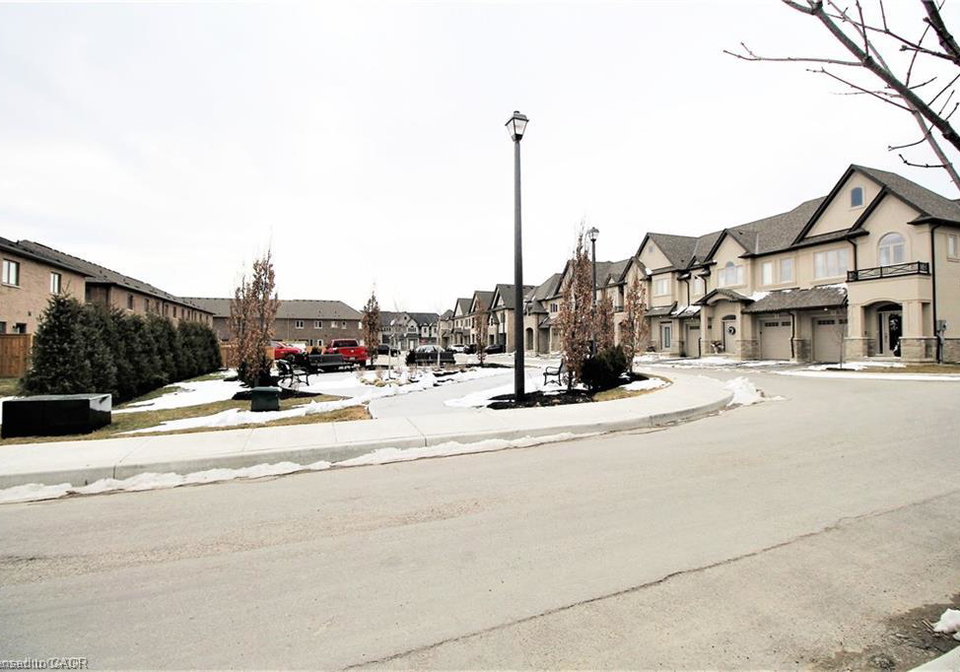 11-sonoma-valley-crescent-hamilton-ontario-40862876