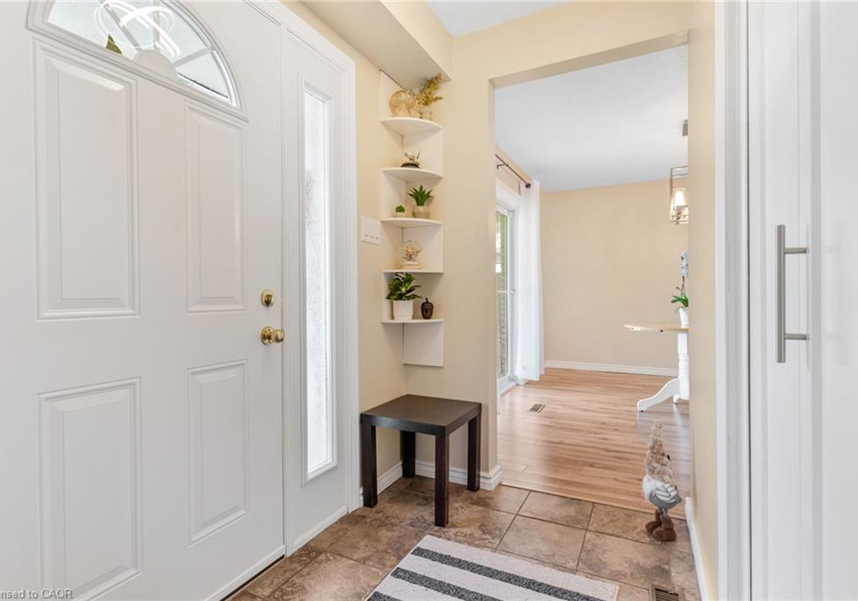 14-williamsburg-road-kitchener-ontario-40862906