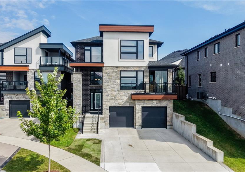 912-blair-creek-court-kitchener-ontario-40862921