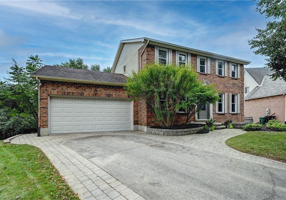 28-notchwood-court-kitchener-ontario-40862927