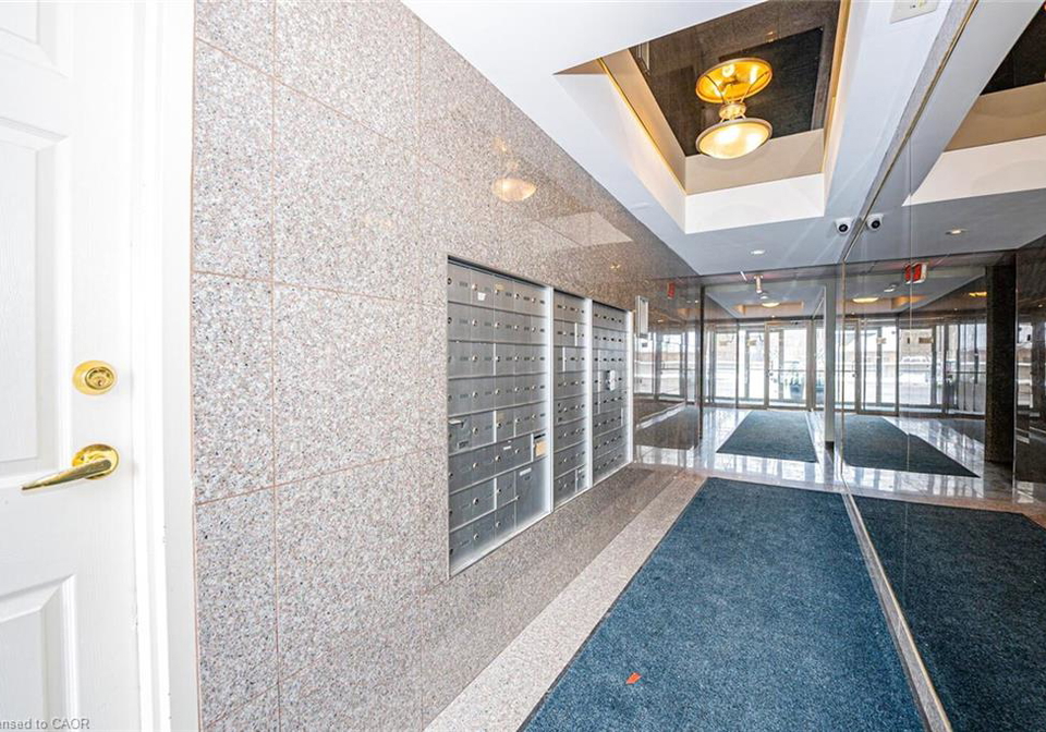 274-erb-street-w-waterloo-ontario-40862937