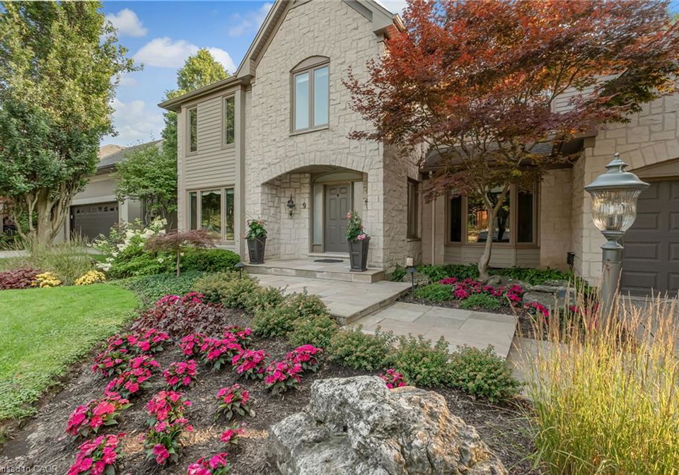 9-flanders-drive-waterdown-ontario-40862942