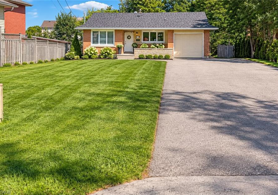 114-doon-valley-drive-kitchener-ontario-40862953
