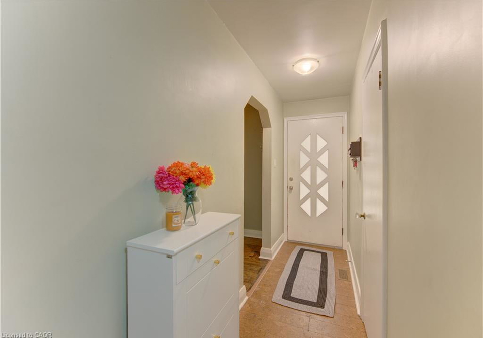 195-belleview-avenue-kitchener-ontario-40862965