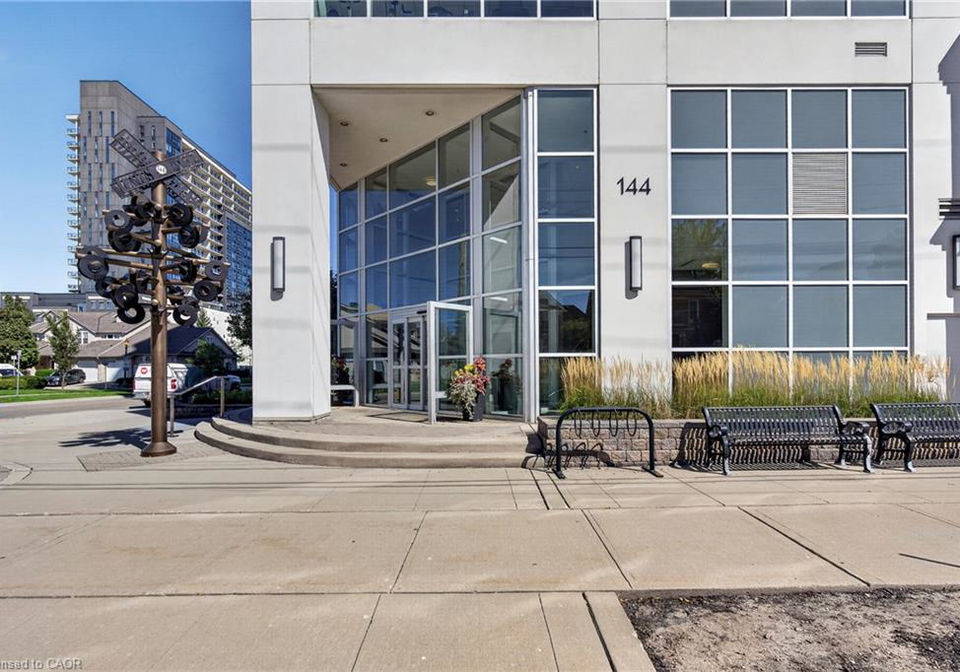 144-park-street-waterloo-ontario-40863038