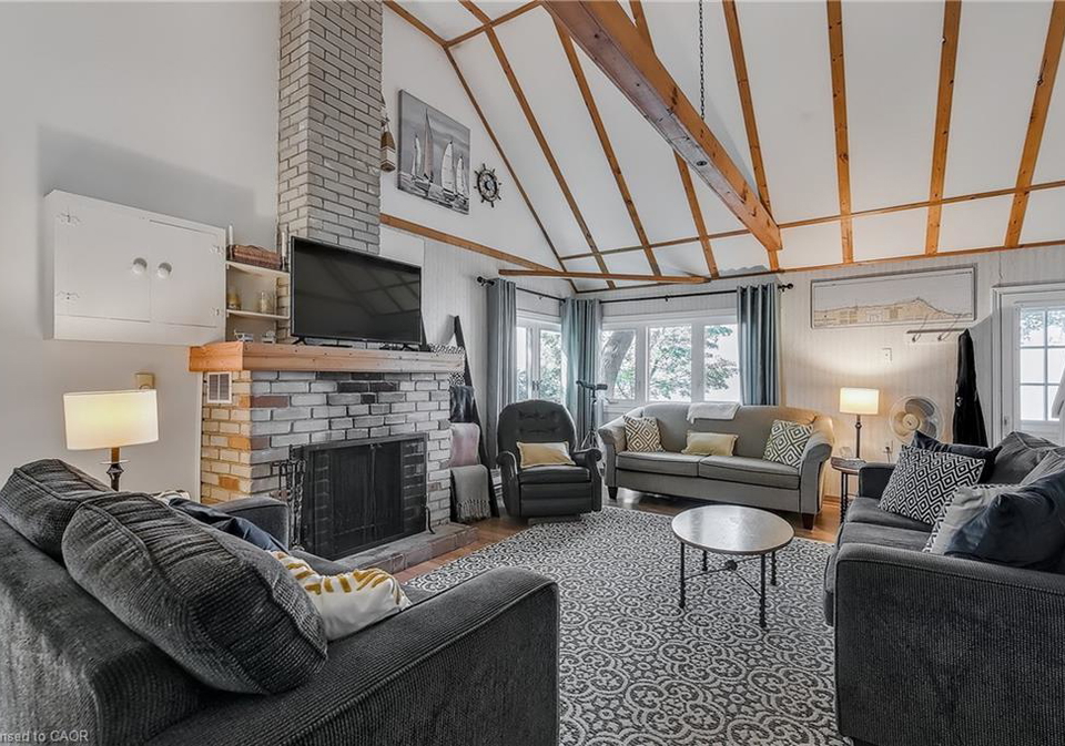 77561-melena-drive-bayfield-ontario-40863071