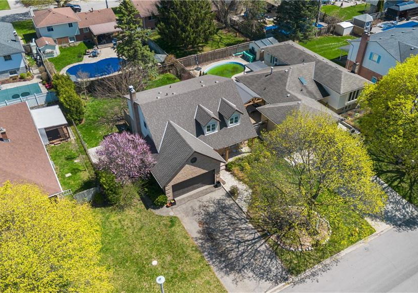 10-atwood-crescent-simcoe-ontario-40863088