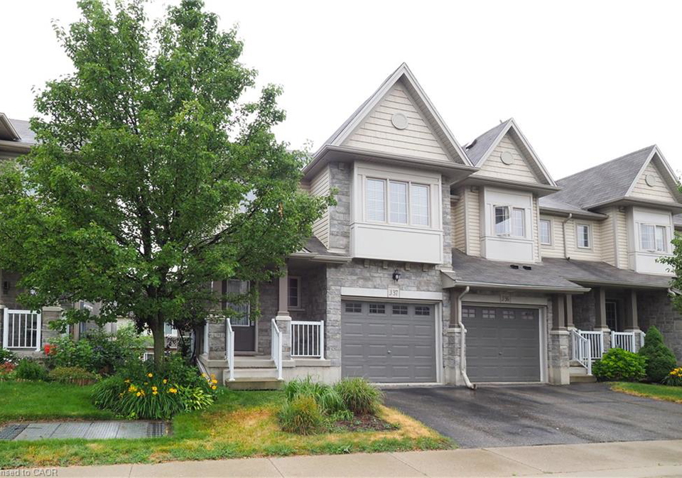 7-upper-mercer-street-kitchener-ontario-40863130