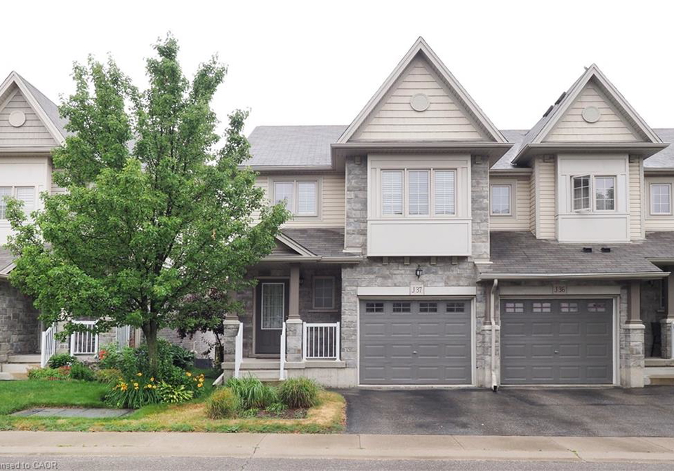 7-upper-mercer-street-kitchener-ontario-40863130