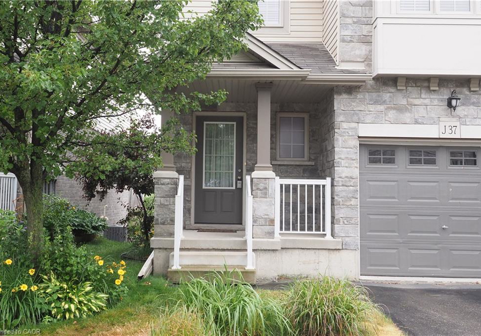 7-upper-mercer-street-kitchener-ontario-40863130