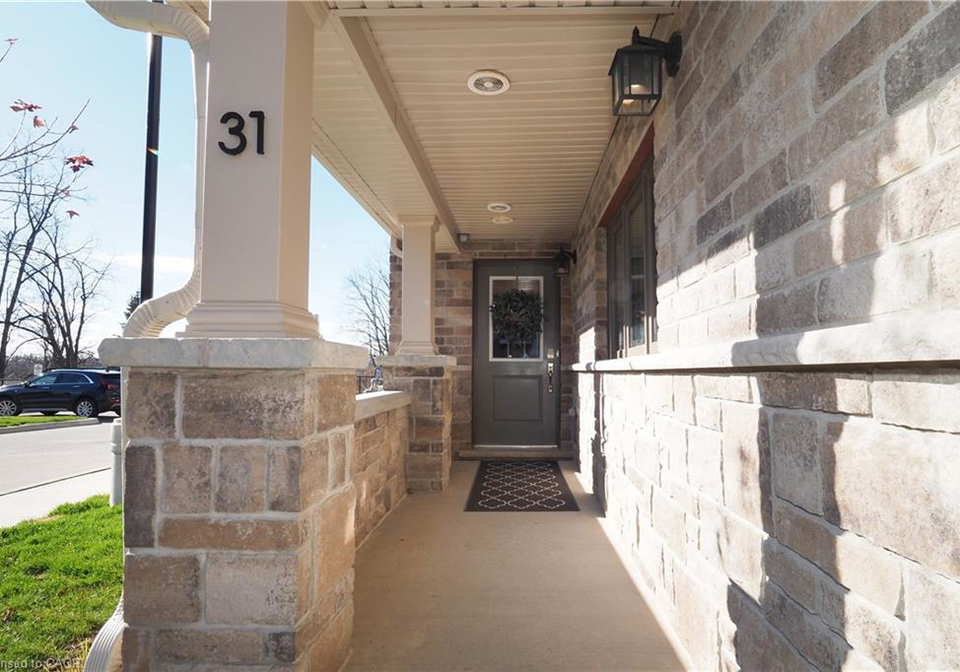 31-bank-swallow-crescent-kitchener-ontario-40863170