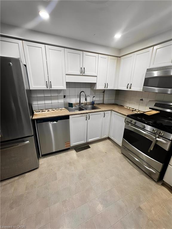 717-activa-avenue-kitchener-ontario-40863190