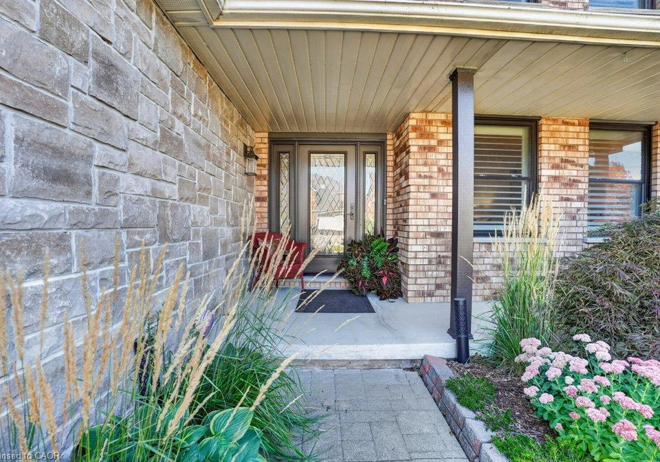 12-beasley-crescent-cambridge-ontario-40863211