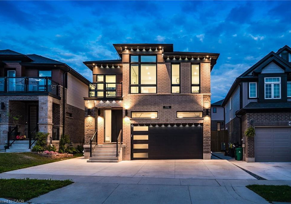 552-nathalie-crescent-kitchener-ontario-40863351
