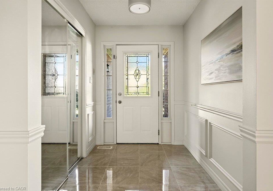 95-oneida-boulevard-ancaster-ontario-40863353
