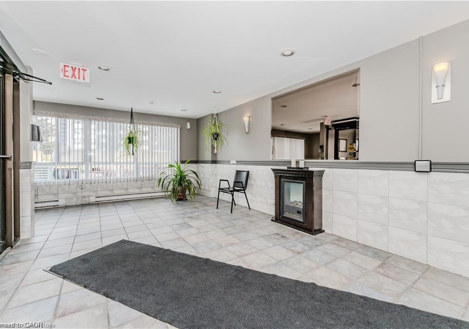 65-highland-crescent-kitchener-ontario-40863375