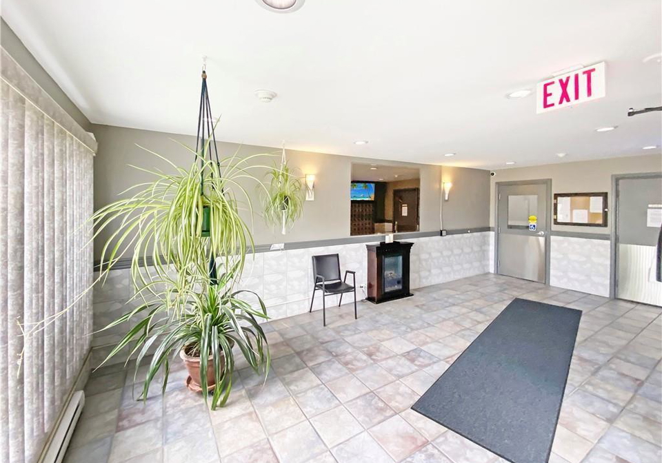 65-highland-crescent-kitchener-ontario-40863375