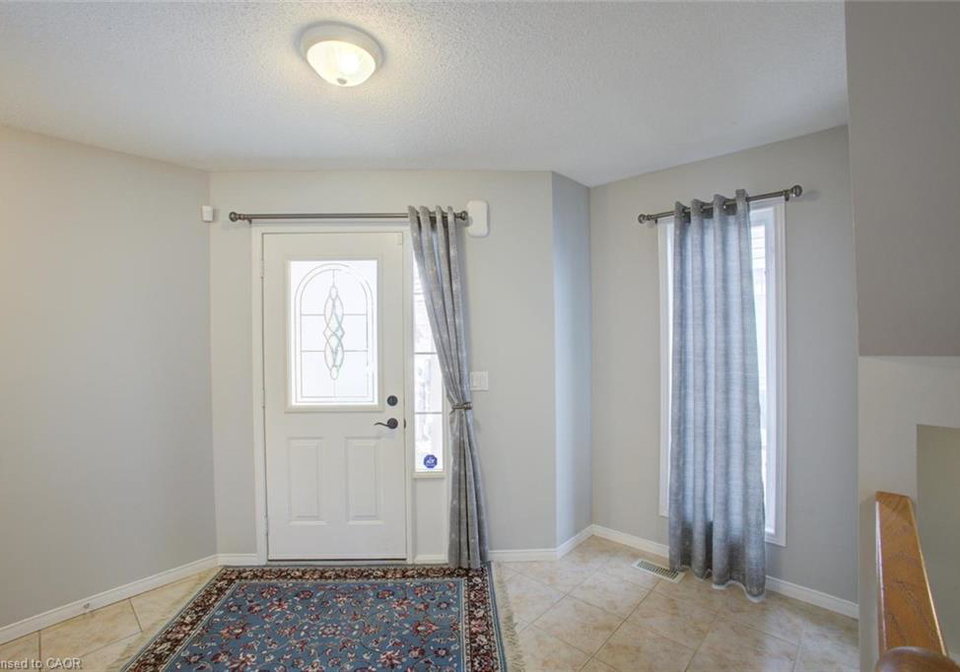 11-kroeger-crescent-cambridge-ontario-40863380