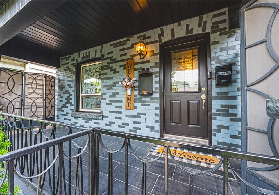 218-grosvenor-avenue-n-hamilton-ontario-40863391
