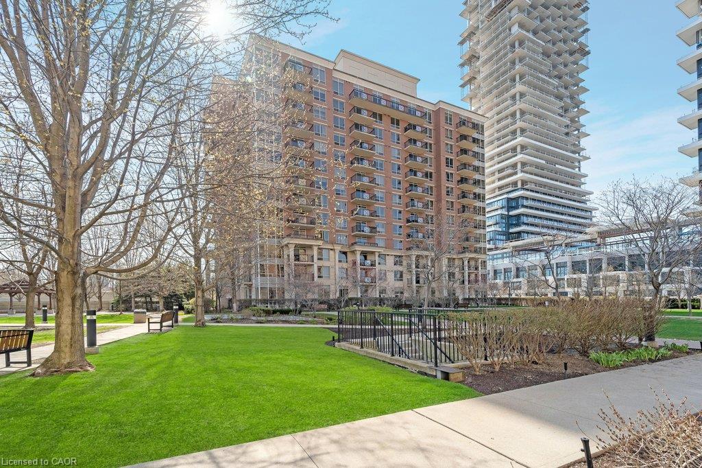 1103-leslie-street-north-york-ontario-40863416