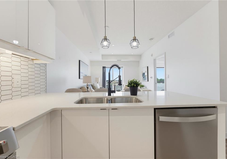 16-markle-crescent-ancaster-ontario-40863458