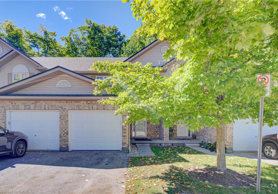 300-fallowfield-drive-kitchener-ontario-40863473