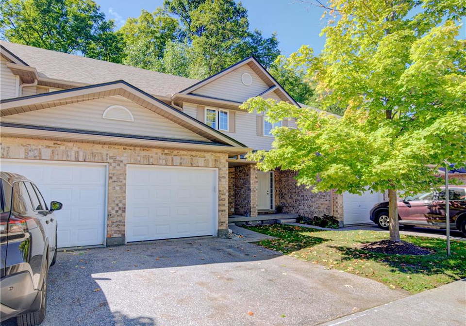 300-fallowfield-drive-kitchener-ontario-40863473