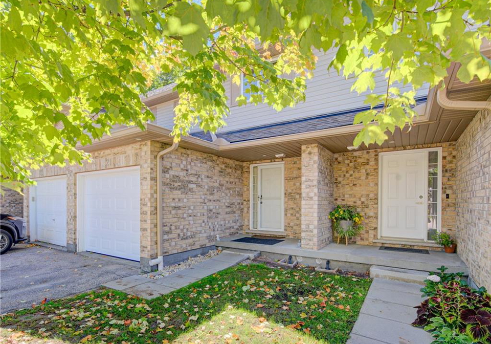 300-fallowfield-drive-kitchener-ontario-40863473