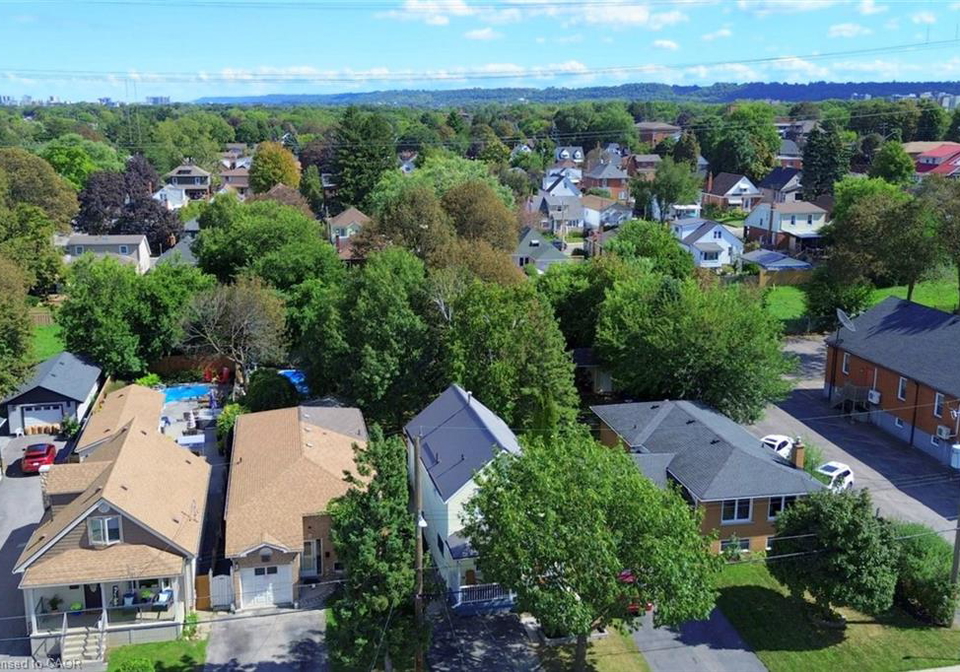 191-bell-avenue-hamilton-ontario-40863517