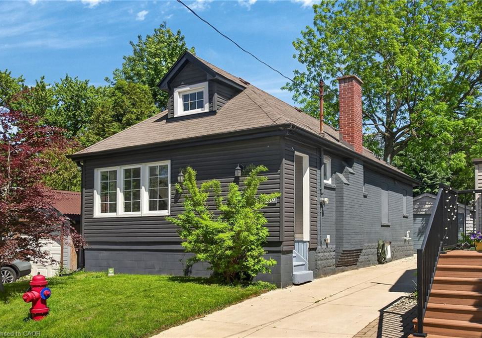 219-hess-street-s-hamilton-ontario-40863580