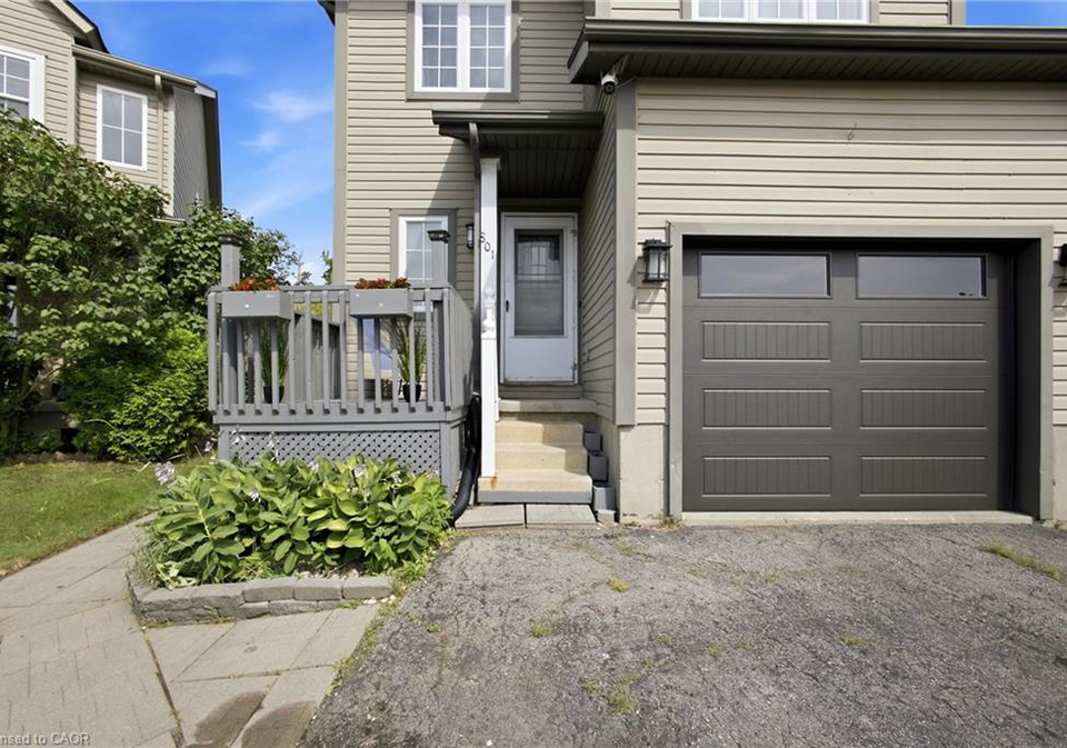 801-hunters-gate-crescent-woodstock-ontario-40863593