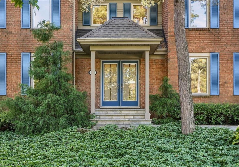 77-flanders-drive-waterdown-ontario-40863614