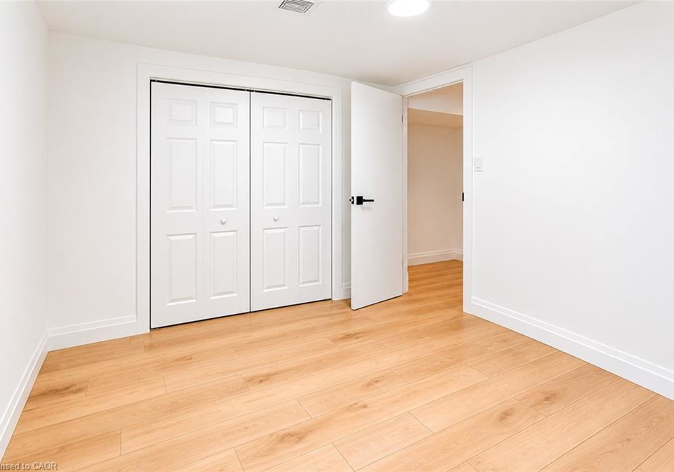 53-broken-oak-crescent-kitchener-ontario-40863666