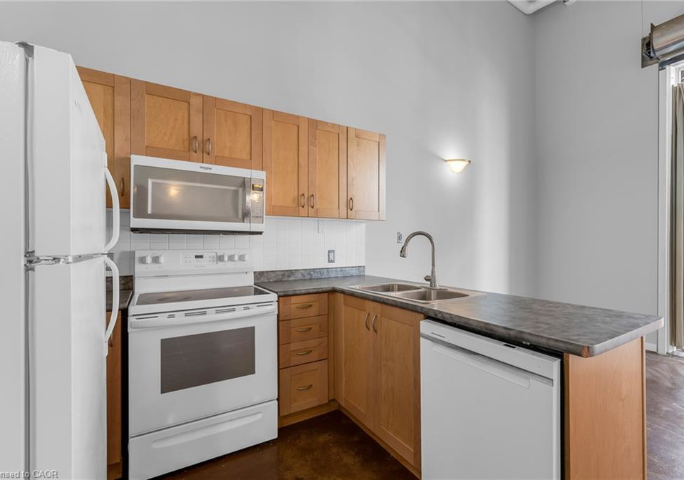 11-rebecca-street-hamilton-ontario-40863678