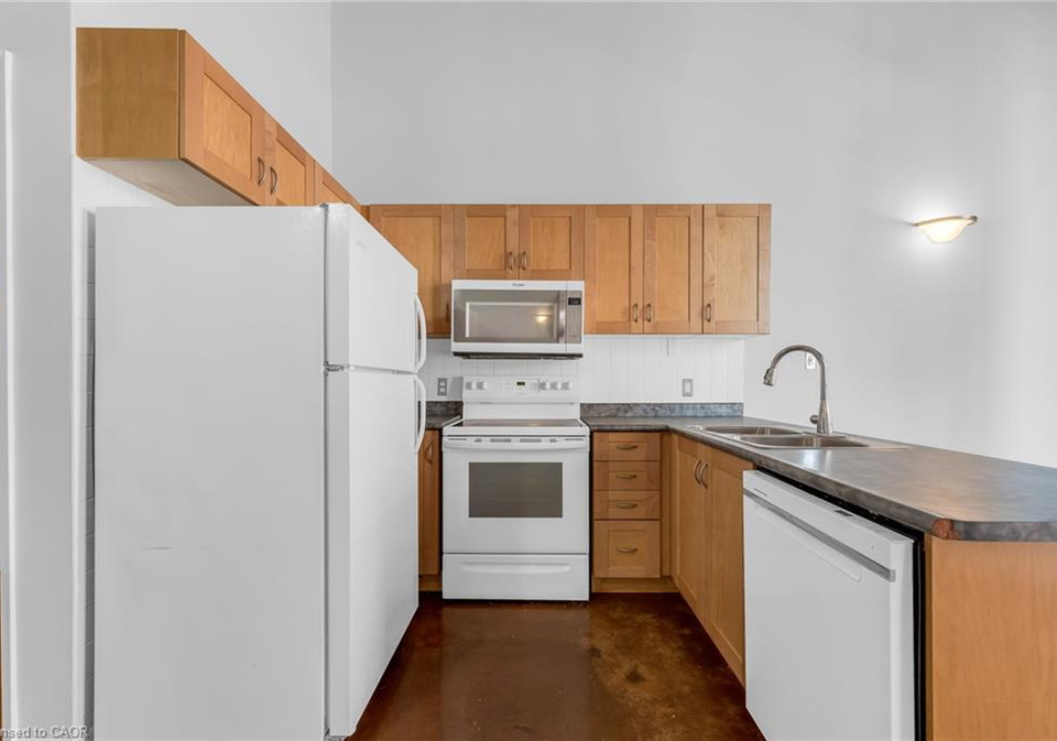 11-rebecca-street-hamilton-ontario-40863678