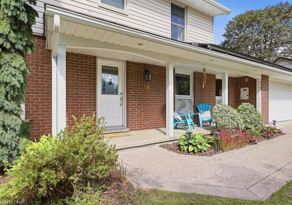 38-lyle-place-kitchener-ontario-40863679
