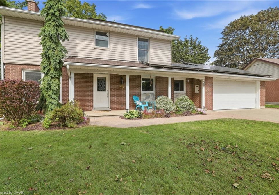 38-lyle-place-kitchener-ontario-40863679