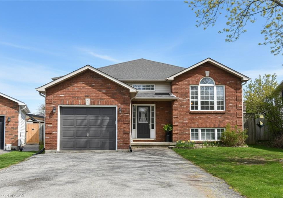 21-glengary-crescent-caledonia-ontario-40863821