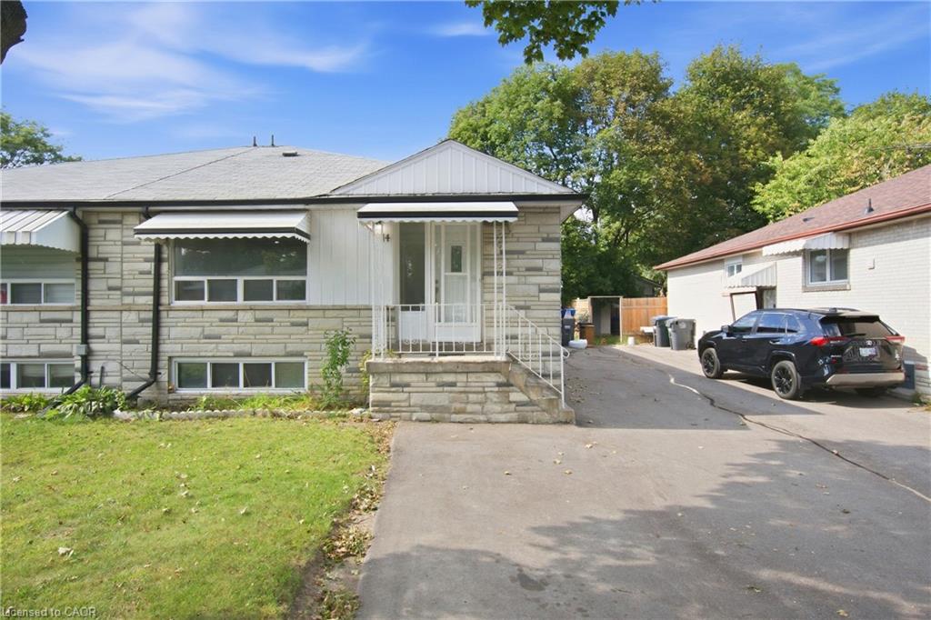 14-avondale-boulevard-brampton-ontario-40863849