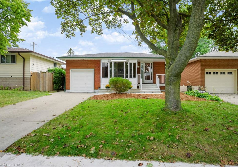 15-clearwater-drive-hamilton-ontario-40863892