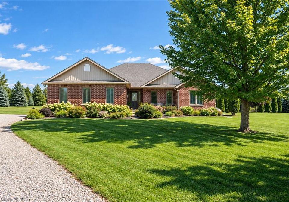 15-mount-haven-crescent-grand-valley-ontario-40863896