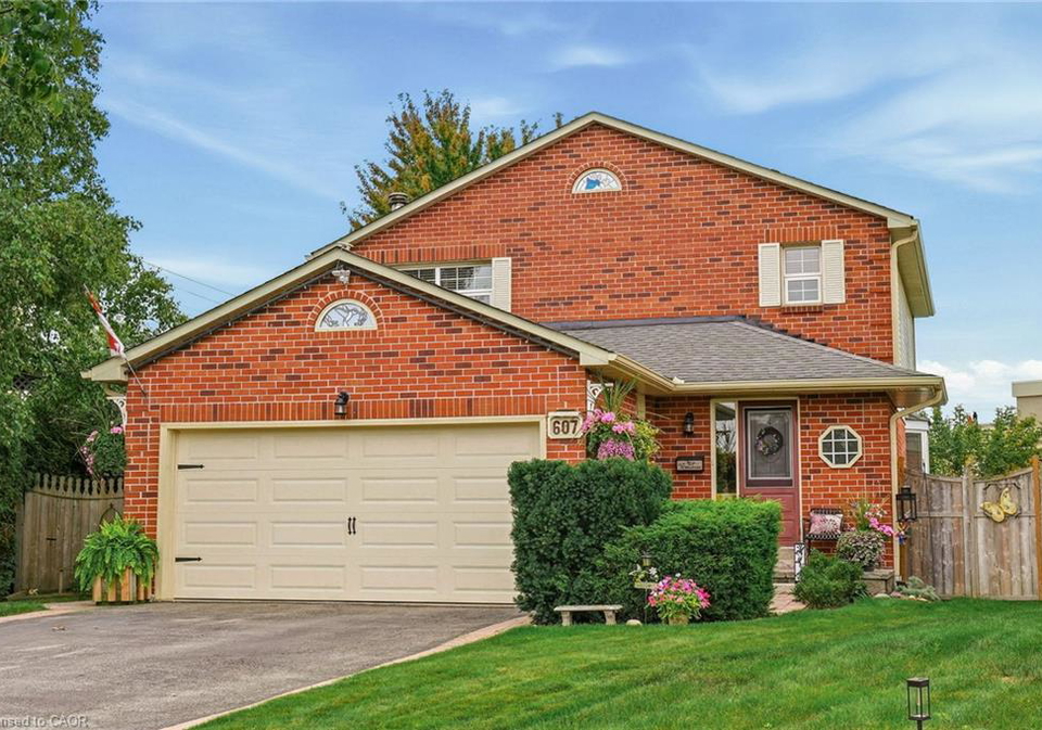 607-clover-park-crescent-milton-ontario-40863911