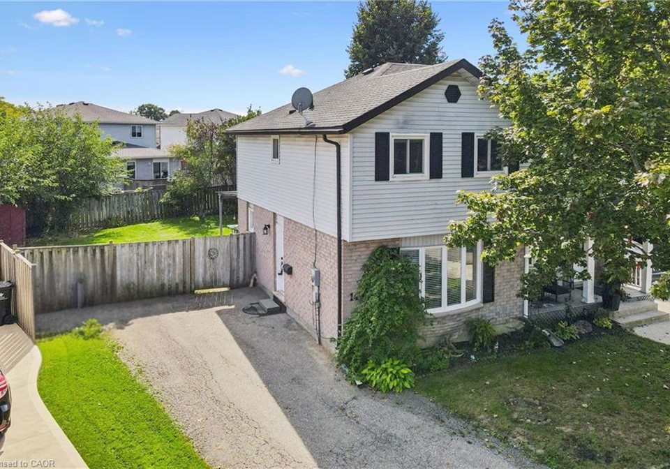 149-ironstone-drive-cambridge-ontario-40863926