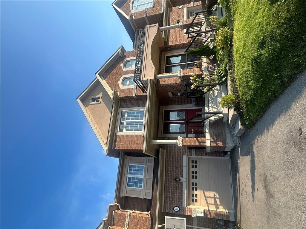 24-heming-trail-ancaster-ontario-40863959