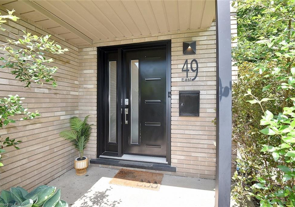 49-park-street-e-dundas-ontario-40863989