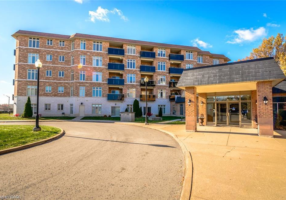 8111-forest-glen-drive-niagara-falls-ontario-40864036