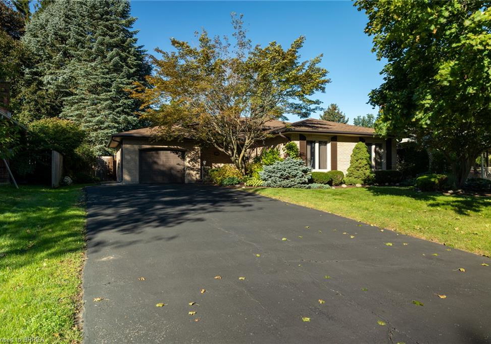 78-berkley-crescent-simcoe-ontario-40864125